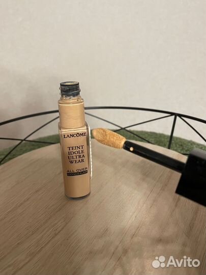 Lancôme консилер teint idole ultra wear