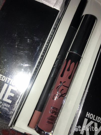 Блеск для губ + карандаш Kylie