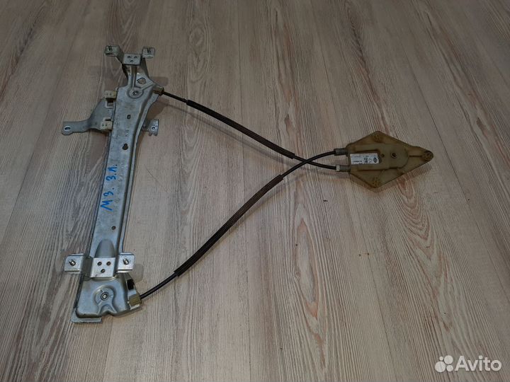 Стеклоподъемник задний Renault megane 3 Лев