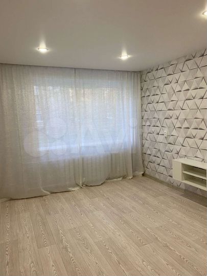 1-к. квартира, 32 м², 1/5 эт.