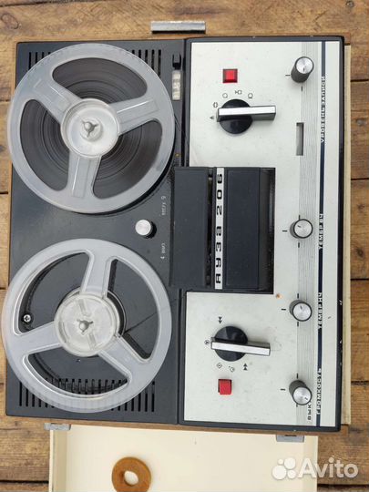 Катушечный магнитофон