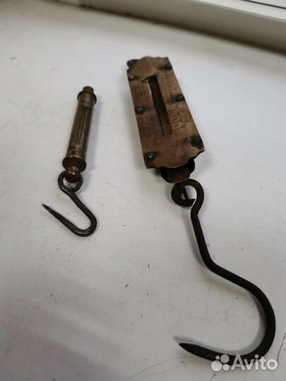 Весы безмен(латунь) старинные- 2 штуки