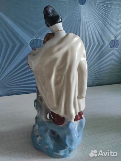 Статуэтка фарфоровая СССР - Майская ночь