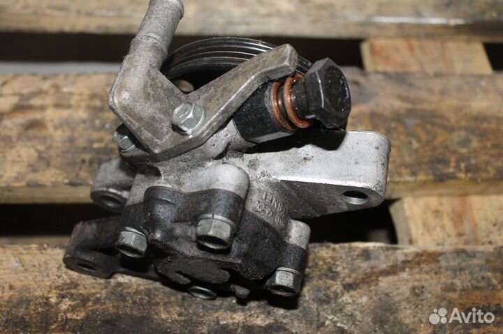 Насос гидроусилителя Hyundai Kia 2.0 G4GC гур