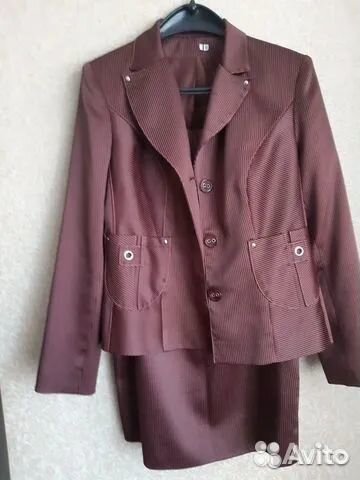 Женский деловой костюм на подкладке