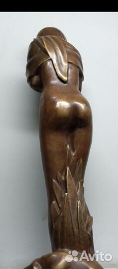 Скульптура озябшая зима