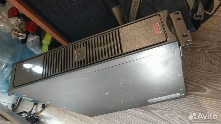 Ибп APC smart-UPS SC 1000