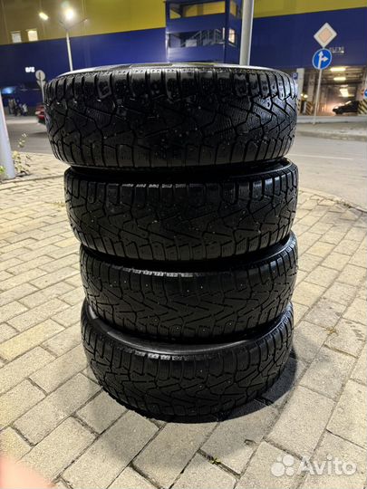 Pirelli Ice Zero 185/65 R15