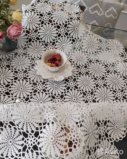 Скатерть ажурная вязаная