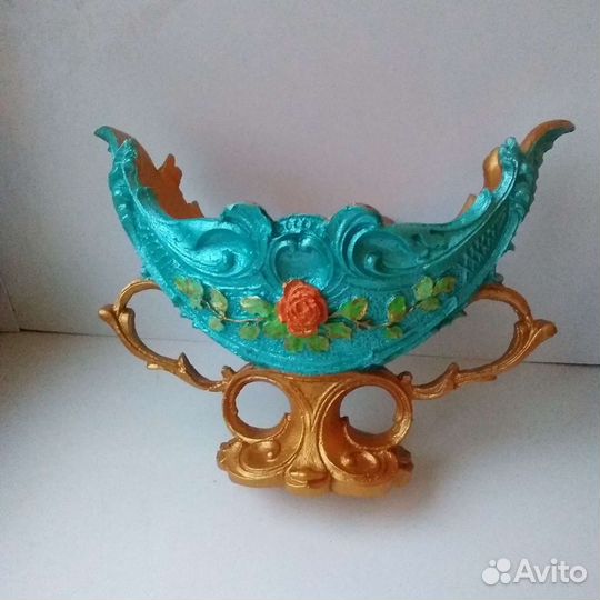 Ваза лодочкой