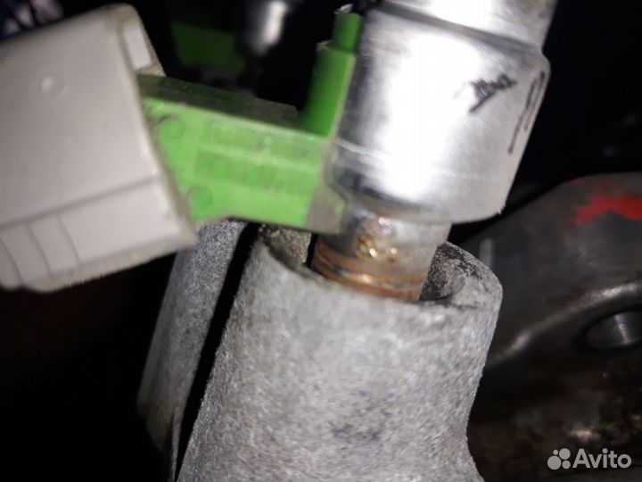 Форсунка топливная 1AZ-FSE (D4) 1AZ