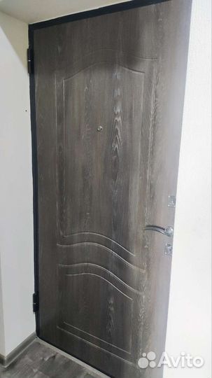 Дверь входная металлическая