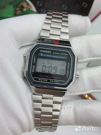 Электронные часы casio разные