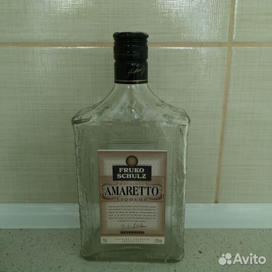 Пустая бутылка 0.7 л