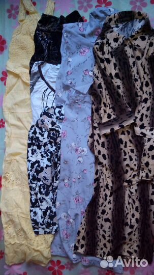 Пакет одежды для женщин 52-54 размера