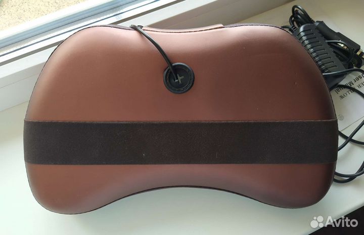 Массажная подушка для шеи