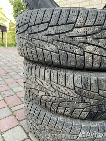 Kumho I'Zen KW31 235/65 R17