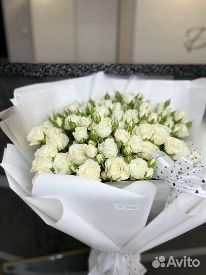 Букет из белых роз