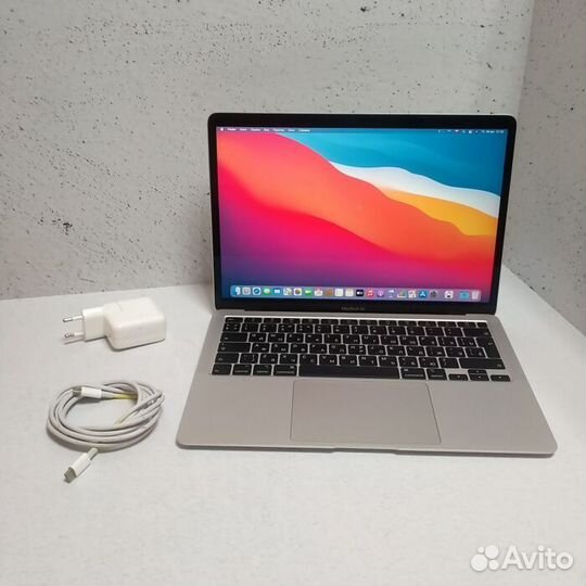 Ноутбук Apple MacBook Air 13 (2020) 256GB