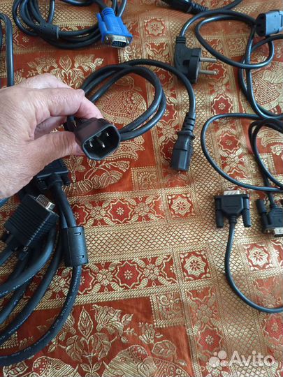 Сетевой кабель и для компьютера