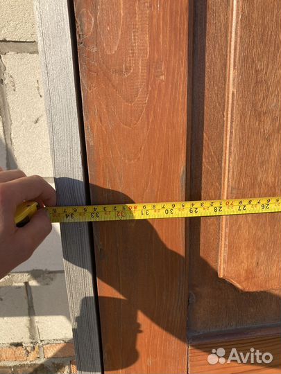 Дверь входная деревянная с коробкой