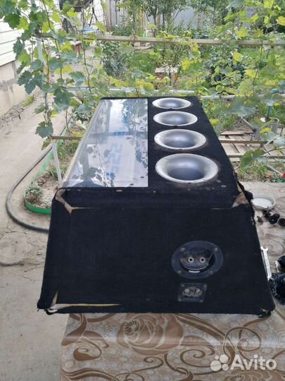 Автомобильный subwoofer