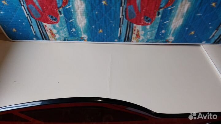 Детская кровать машинка с матрасом