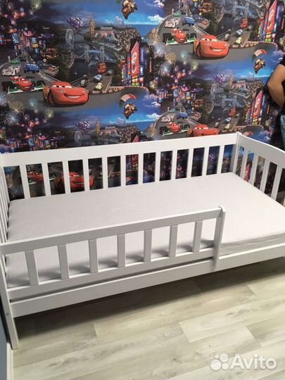 Кровать детская (подростковая) в наличии 160*80 см