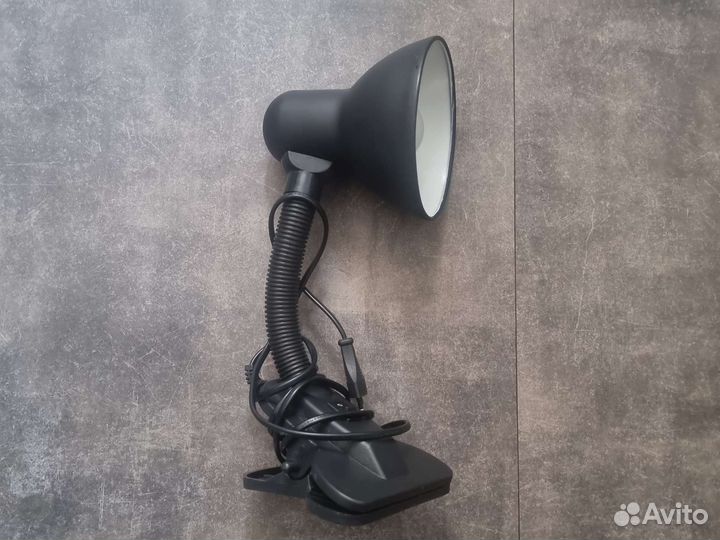 Продаю лампу настольную с Зажимом эра N 102