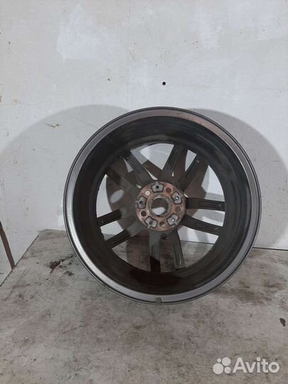 Диск литой R18 BMW 5 G30
