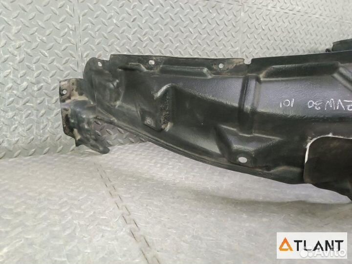 Подкрылок передний левый toyota prius