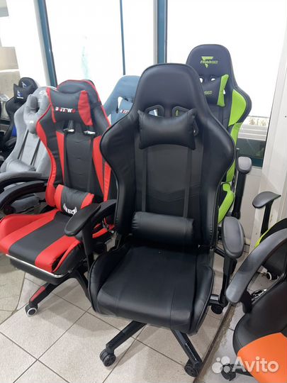 Компьютерное кресло новое