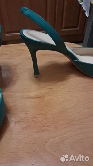 Босоножки женские 39 размер