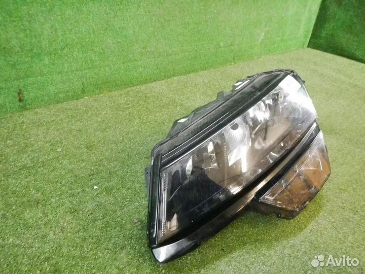 Фара левая Skoda Karoq
