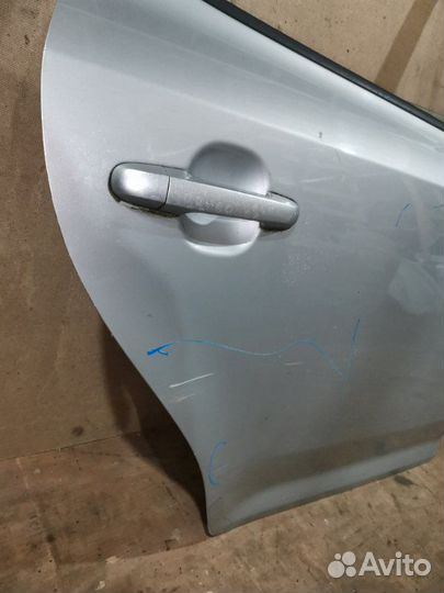 Дверь боковая задняя правая Kia Ceed хетчбэк 1.4