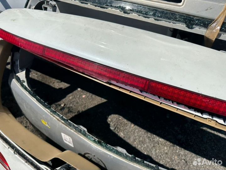 Спойлер Honda Elysion 2004-2013