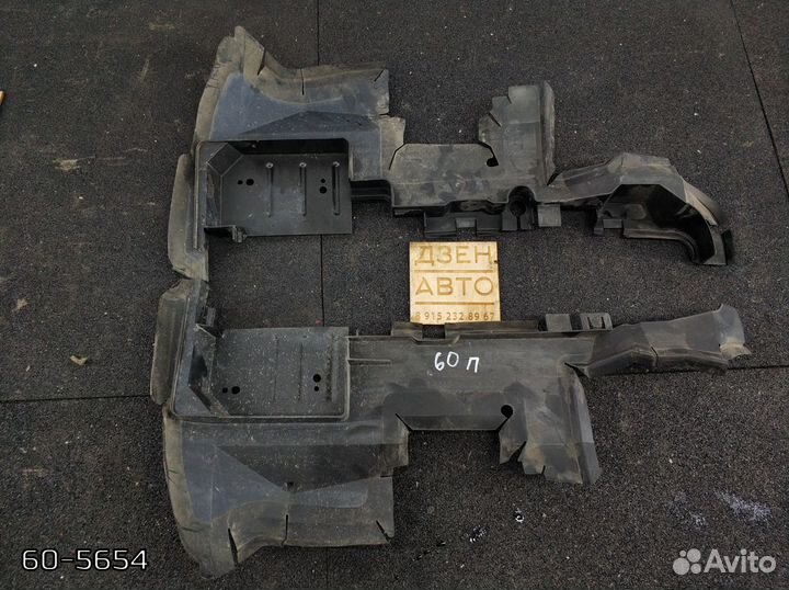 Воздуховод радиатора Audi A4 3.2 cala