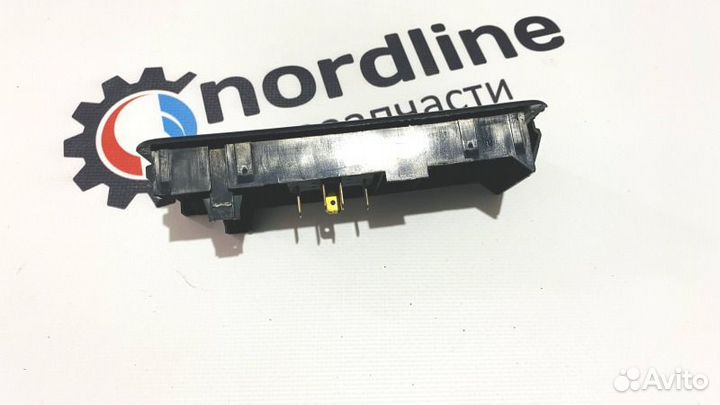 Кнопка стеклоподъёмника передняя правая