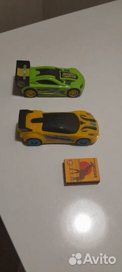Машинки Hot Wheels 2 штуки