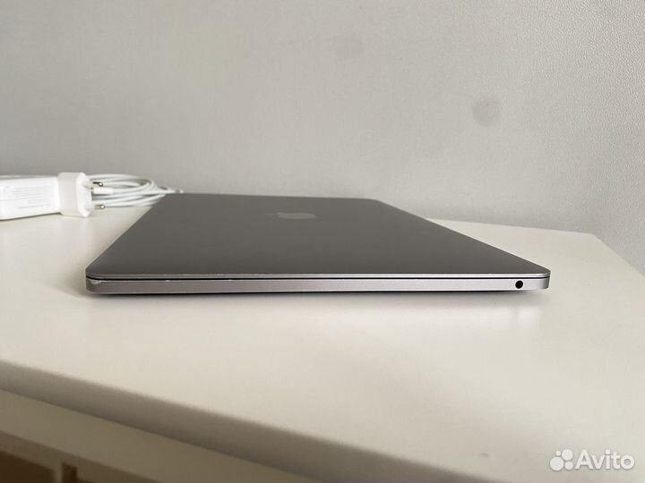 MacBook Pro 13 2019 Touch Bar