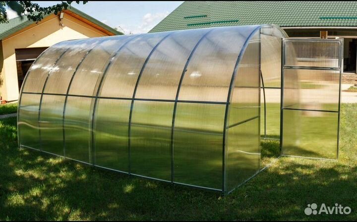 Теплица из поликарбоната