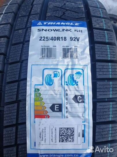 Triangle PL02 225/40 R18