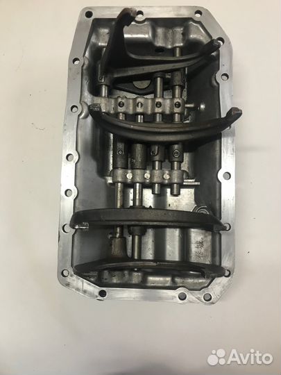 Крышка кпп Фотон-1099 в сборе с вилками 1702021-53