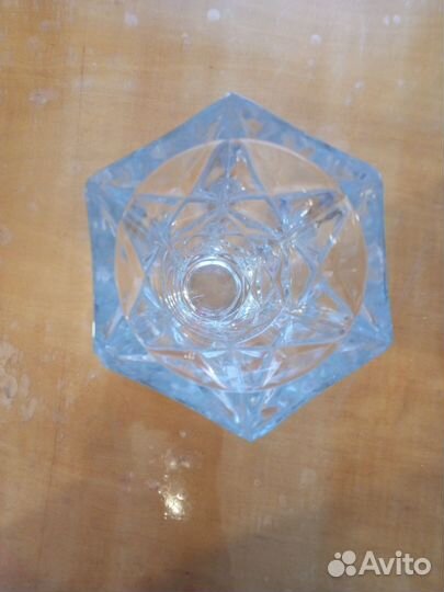 Хрустальная ваза