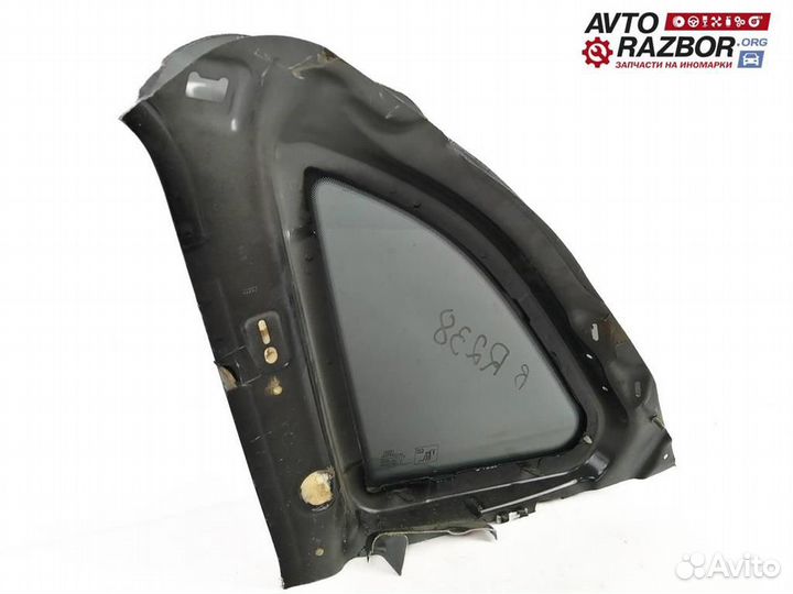 Стекло кузовное глухое правое Audi AQ5