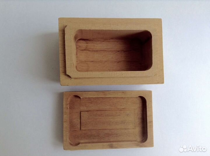 Шкатулка деревянная