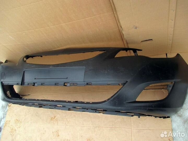 Бампер передний Опель Астра J g джей 2010 - нв