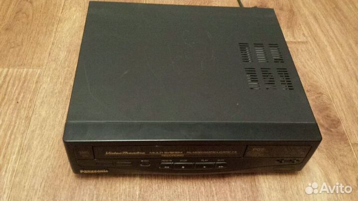 Виделмагнитофон panasonic