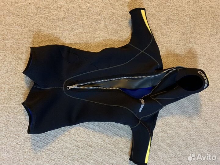 Гидрокостюм