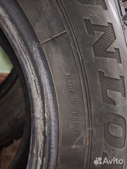 Dunlop Ice Touch 215/65 R16 98T